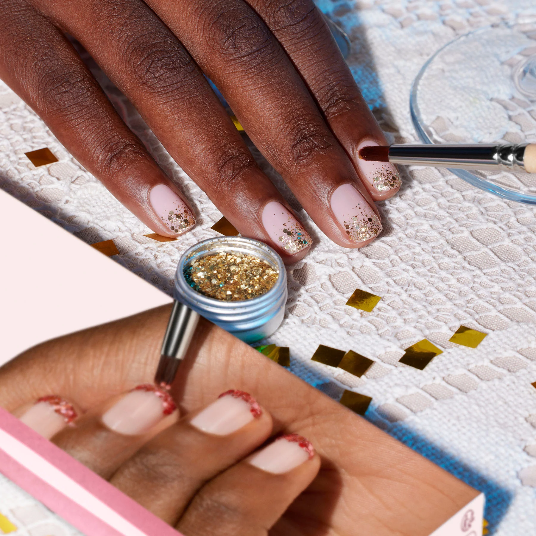 394-glitter-brush-3.webp Glitter Brush