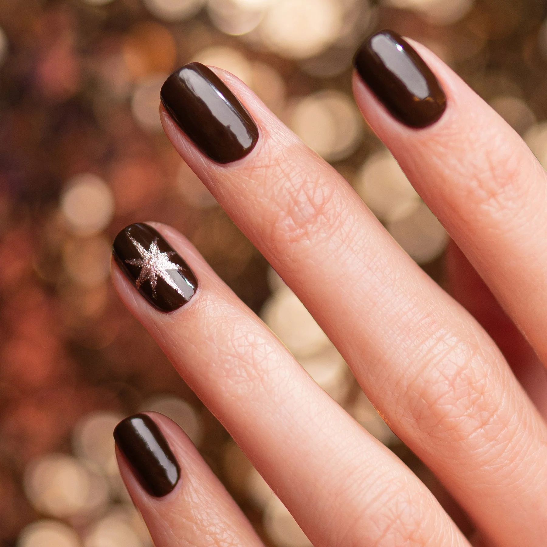 600-clove-6.webp Clove