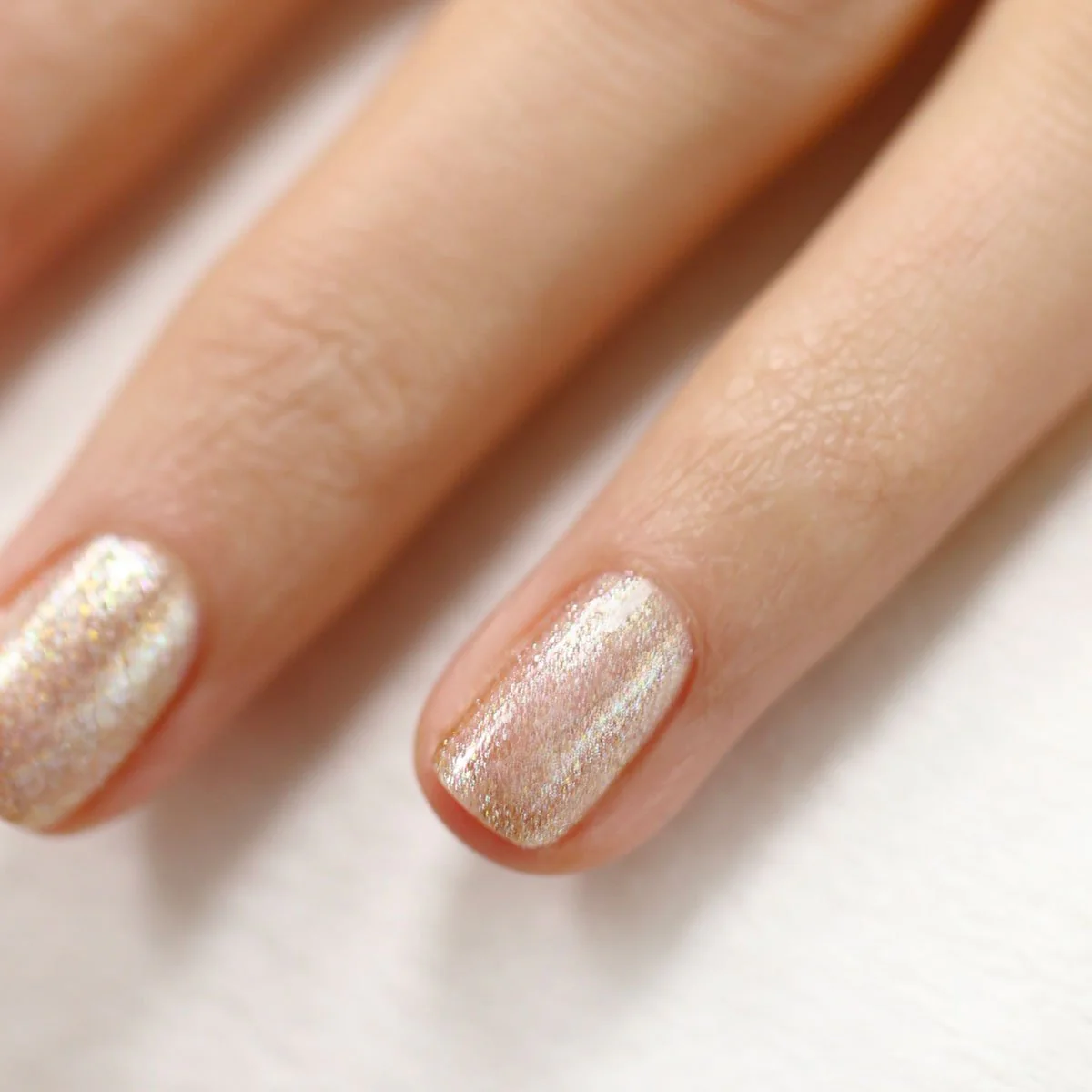 625-gold-2.webp Gold
