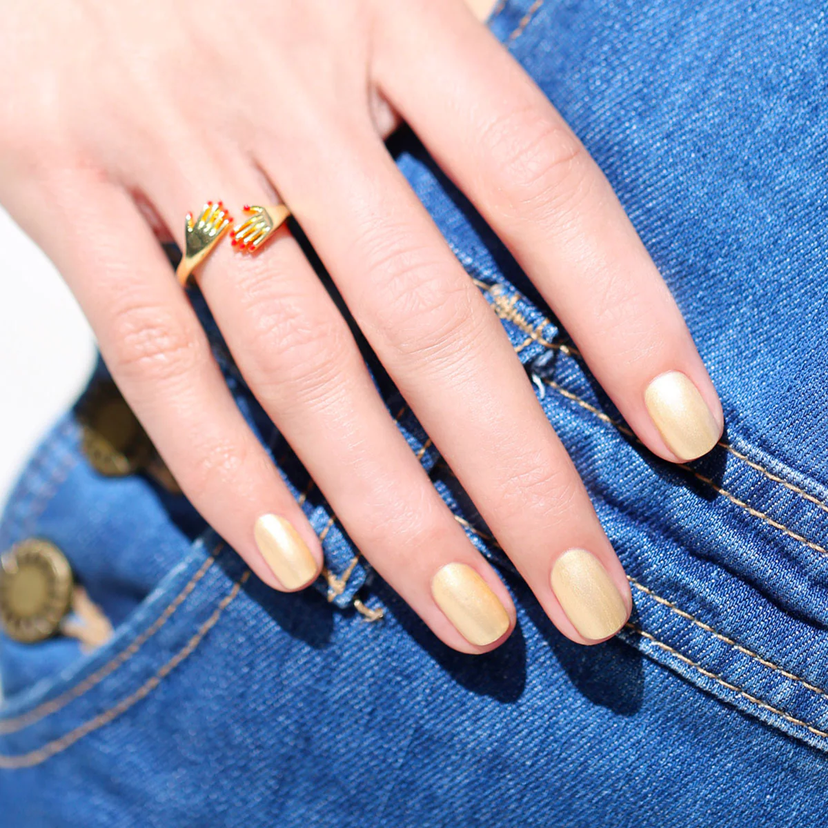 629-gold-sand-2.webp Gold Sand
