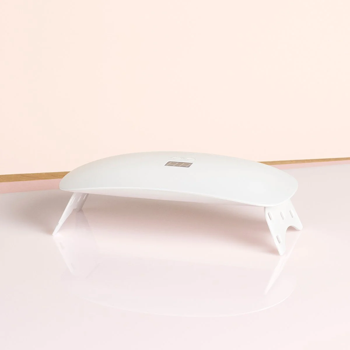 790-green-flashtm-24w-lamp-1.webp Green Flash™ 24W Lamp